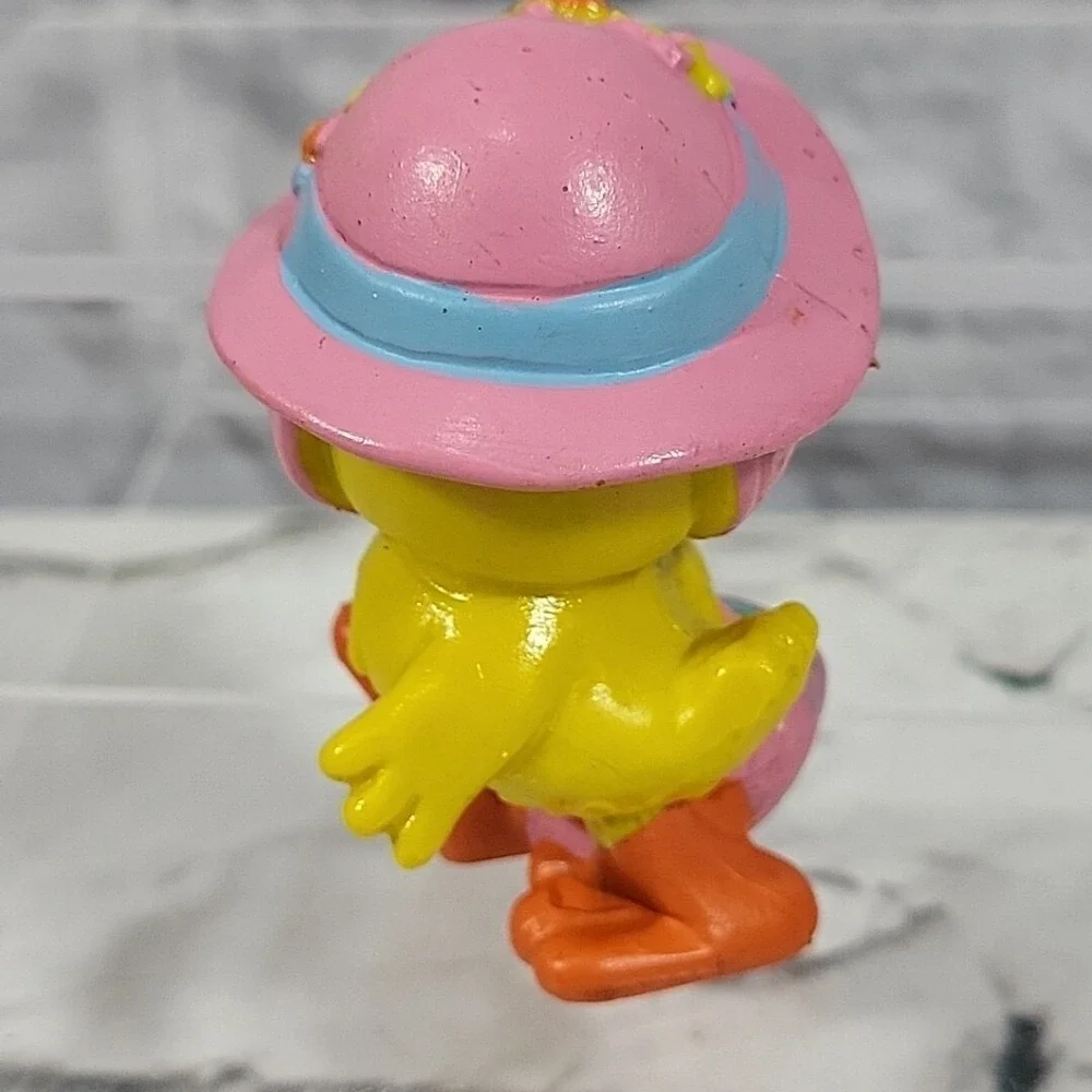 W. Berrie‎ Easter Buddy - Chick with egg basket (1979) PVC